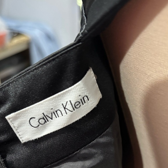 Calvin Klein Black Lace/Satin Floor Length Maxi Ball/Prom Dress-size 2 - Picture 11 of 12